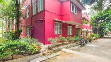 Façade de lâhĂ©bergement