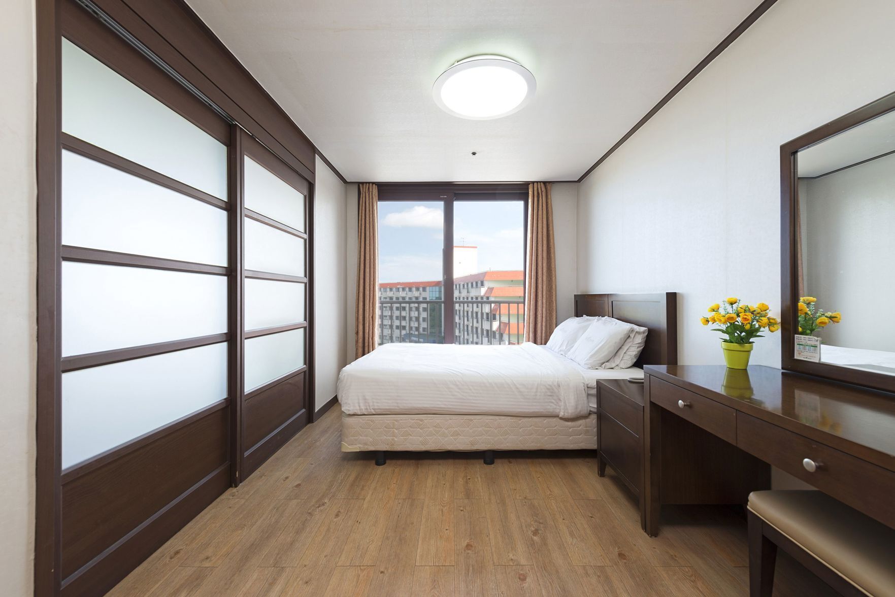 Wifi gratis y ropa de cama 