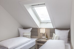 1 chambre, literie de qualité supérieure, ameublement personnalisé