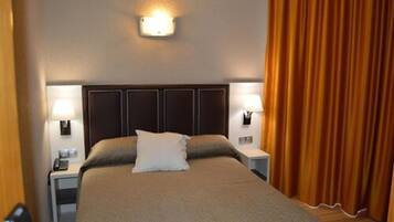 Premium bedding, in-room safe, desk, blackout curtains