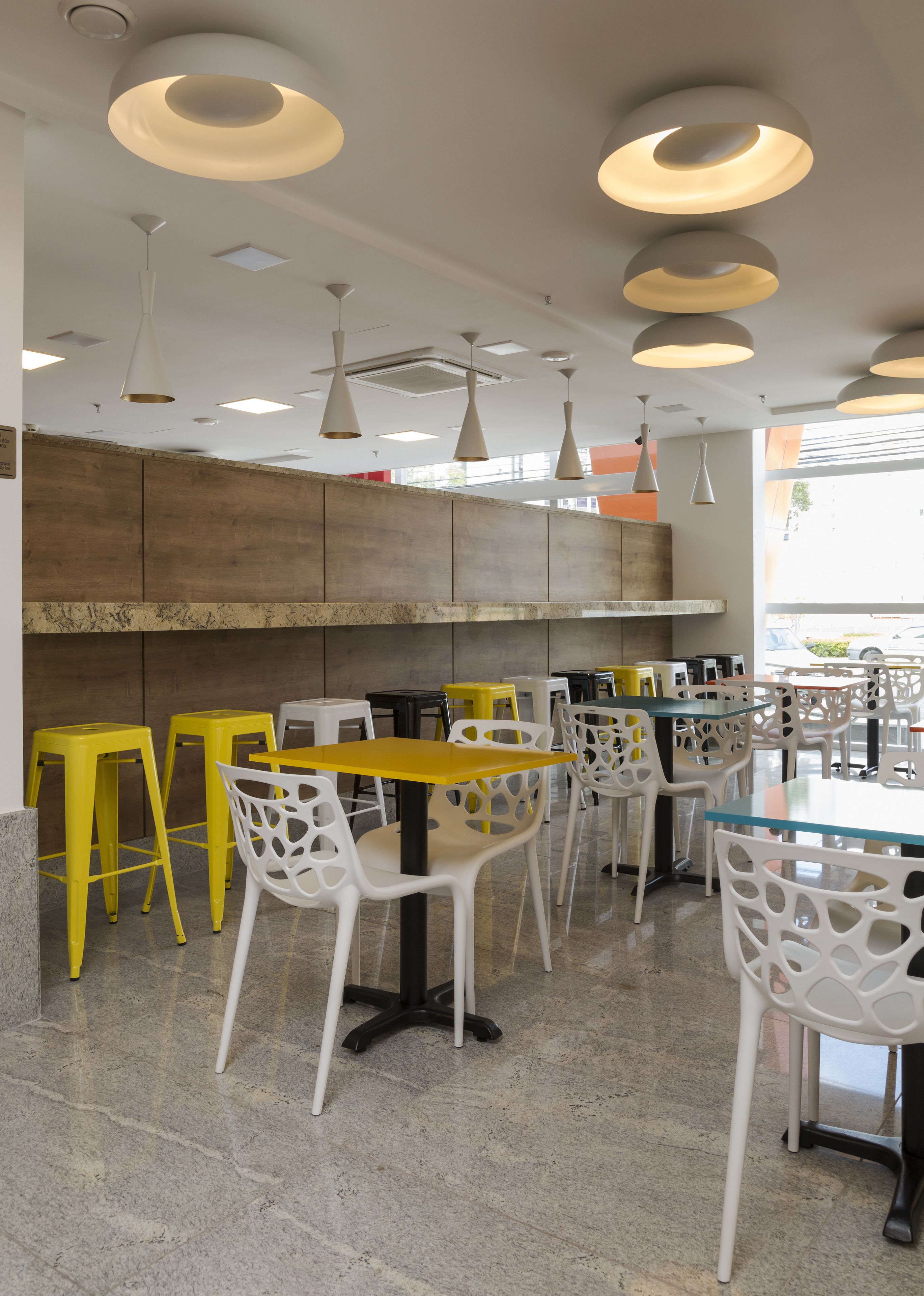 Desayuno buffet (BRL 25 por persona) 