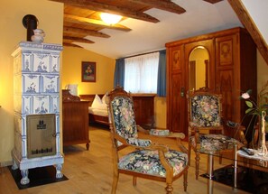 Desk, soundproofing, free WiFi, bed sheets - Hotel-Restaurant Löwen (Schopfheim)