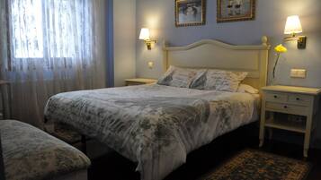 Desk, blackout curtains, free cots/infant beds, free WiFi