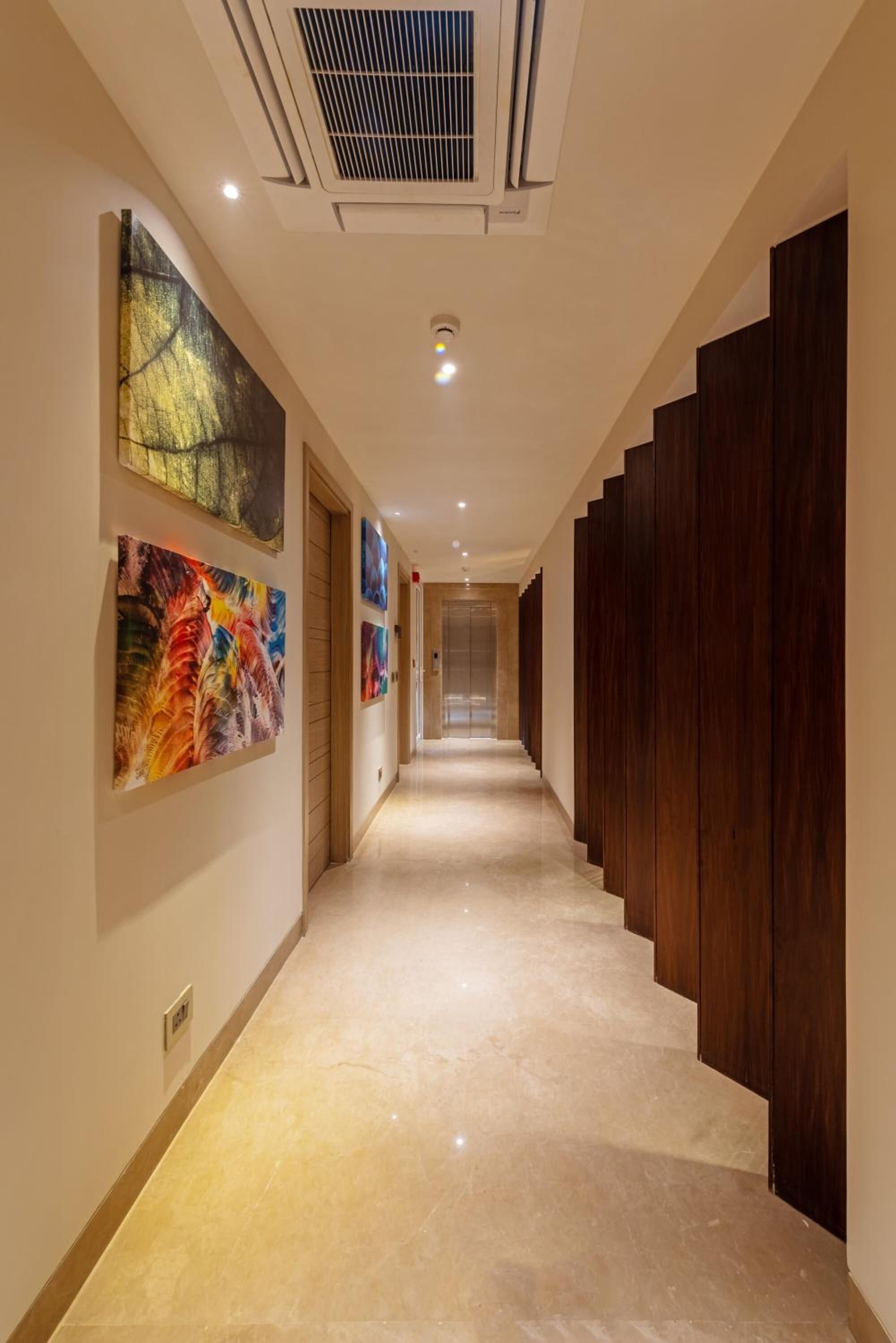 Photo - Hotel Saket 27