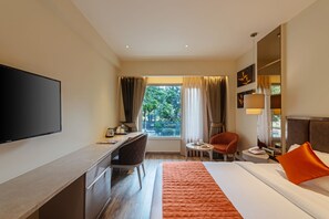 Garden view - Hotel Saket 27 (New Delhi)