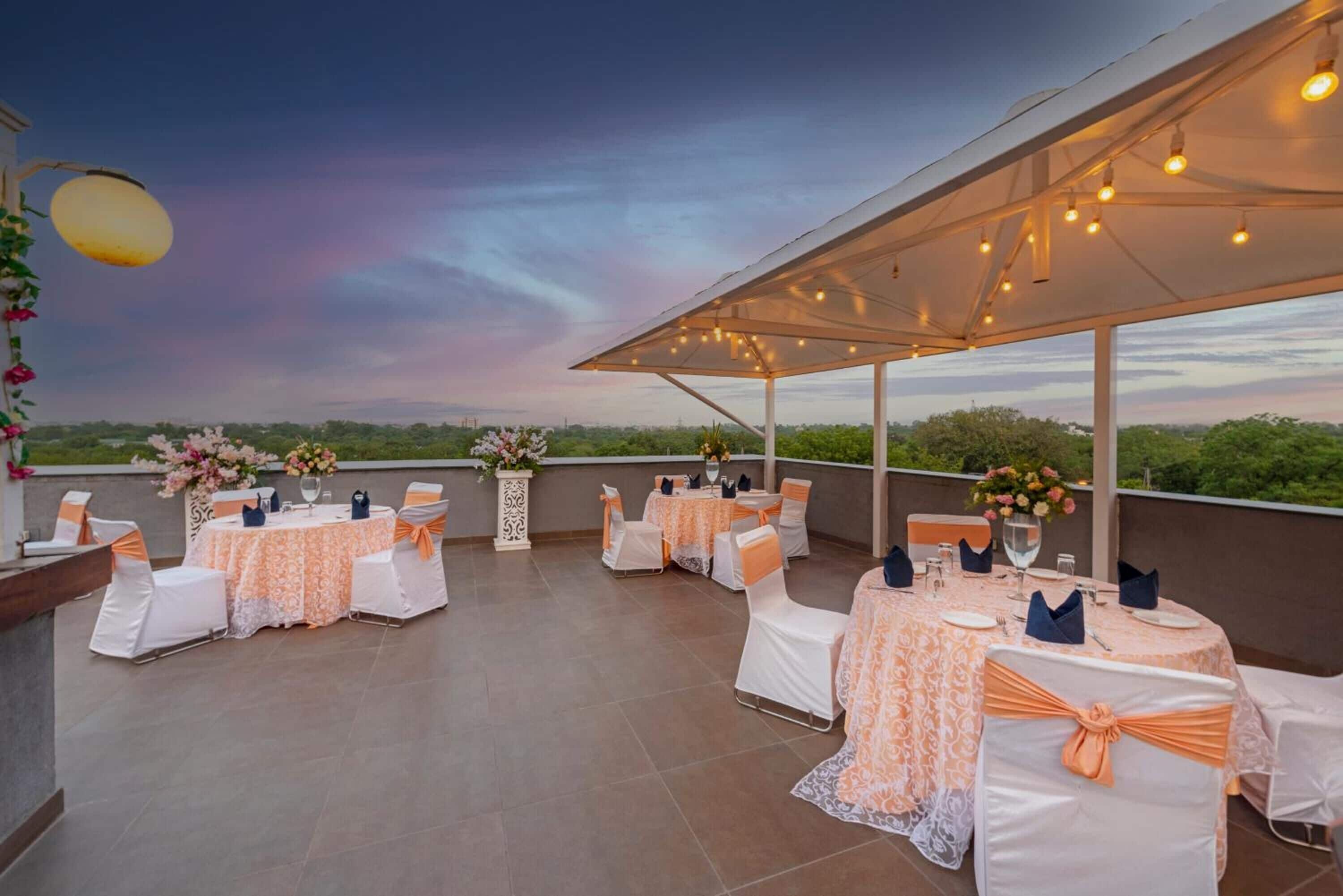 Photo - Hotel Saket 27