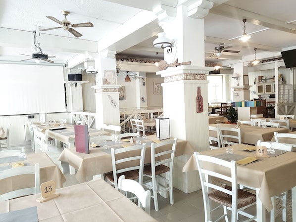 Lunch and dinner served, local cuisine