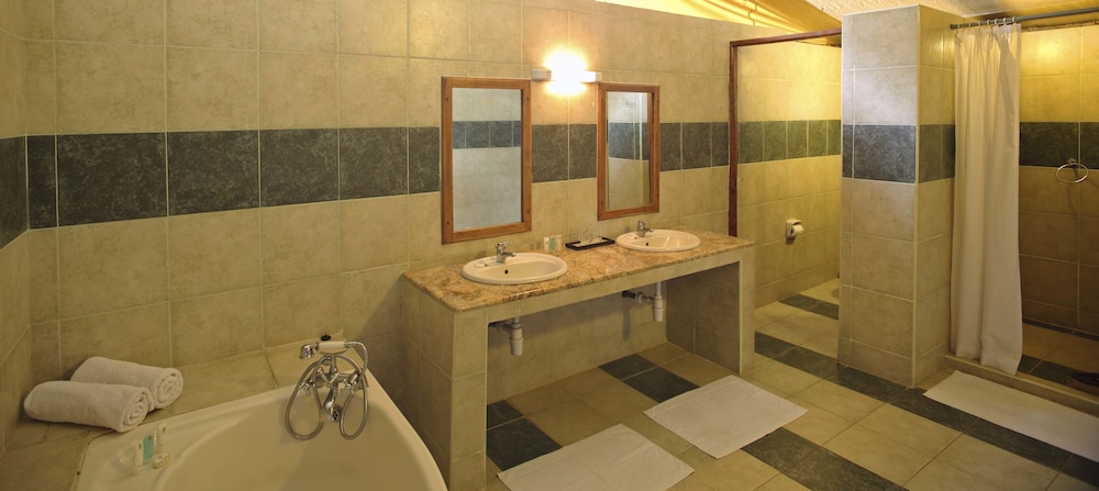 Mara Leisure Camp by null