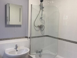 Double Room, Ensuite | Bathroom