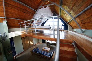 Romantic Duplex, Lake View