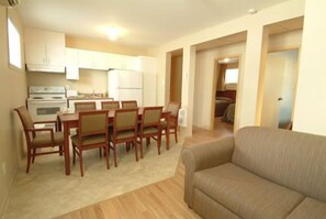 Departamento familiar, 2 habitaciones (Section Motel) | Cocineta privada | Refrigerador y microondas 