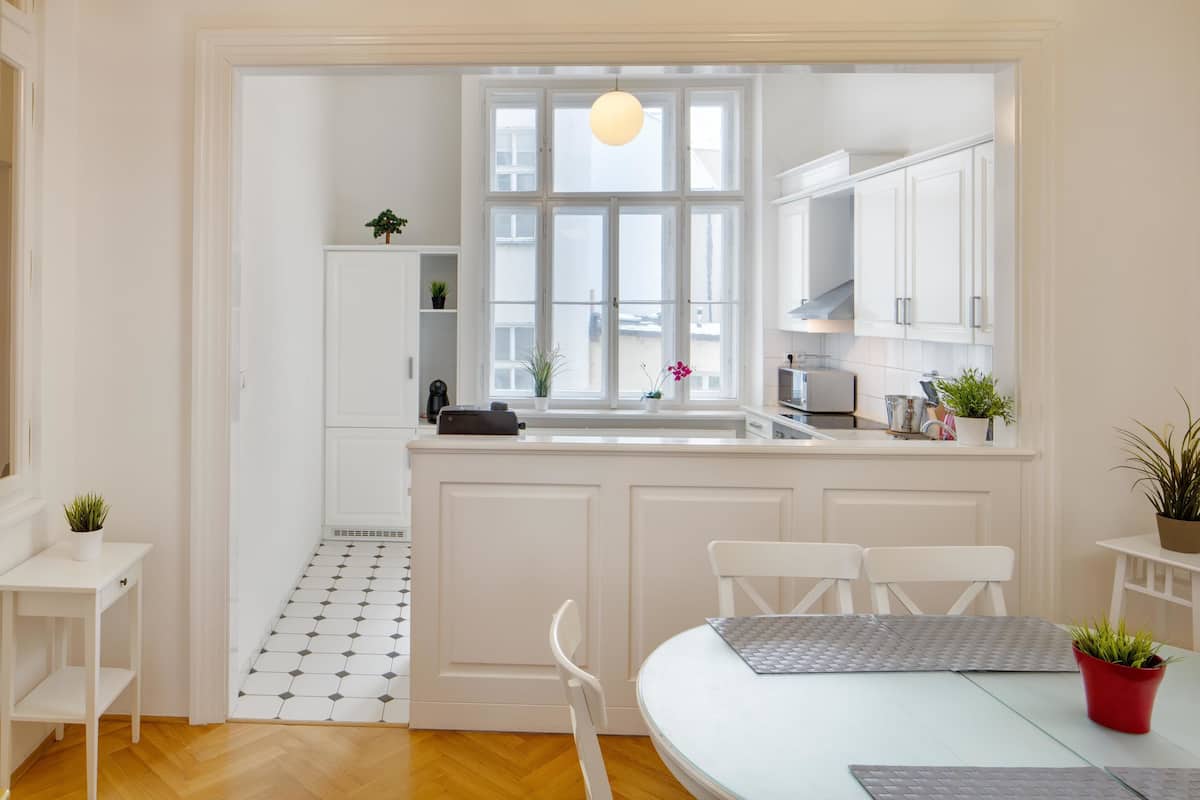 Three Rooms Apartment | 私人廚房 | 咖啡機/沖茶器、大型雪櫃/冰箱、微波爐、爐具