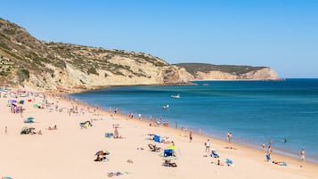 Nära stranden och gratis transport till/från stranden