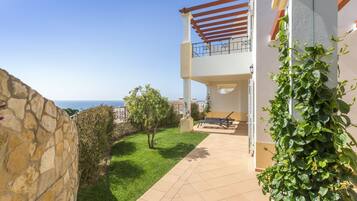 Villa, 3 Schlafzimmer, Meerblick | Terrasse/Patio