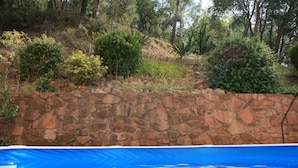 Pool - L'Amagatall de cal Tonedor (Vallgorguina)