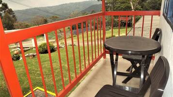 Double Room, Mountain View | In-room safe, iron/ironing board, rollaway beds