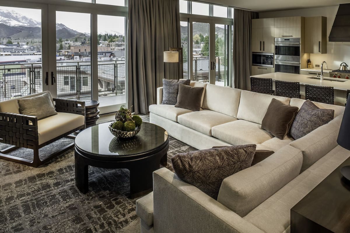 50-inch flat-screen tv with cable channels, tv