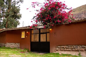 Front of property - Casa de la Chola (Urubamba)