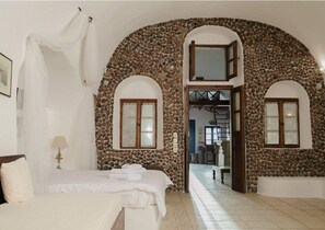 Suite | Living area - Stilvi Suite (Santorini)