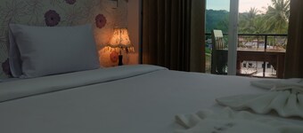 PhuTubkaek View House