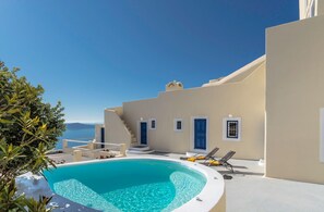 View from property - Astraea House (Santorini)