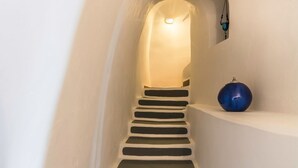 Interior - Astraea House (Santorini)