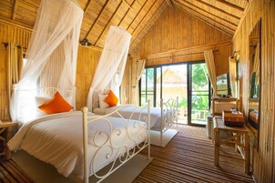 Garden View Cottage | In-room safe, free WiFi