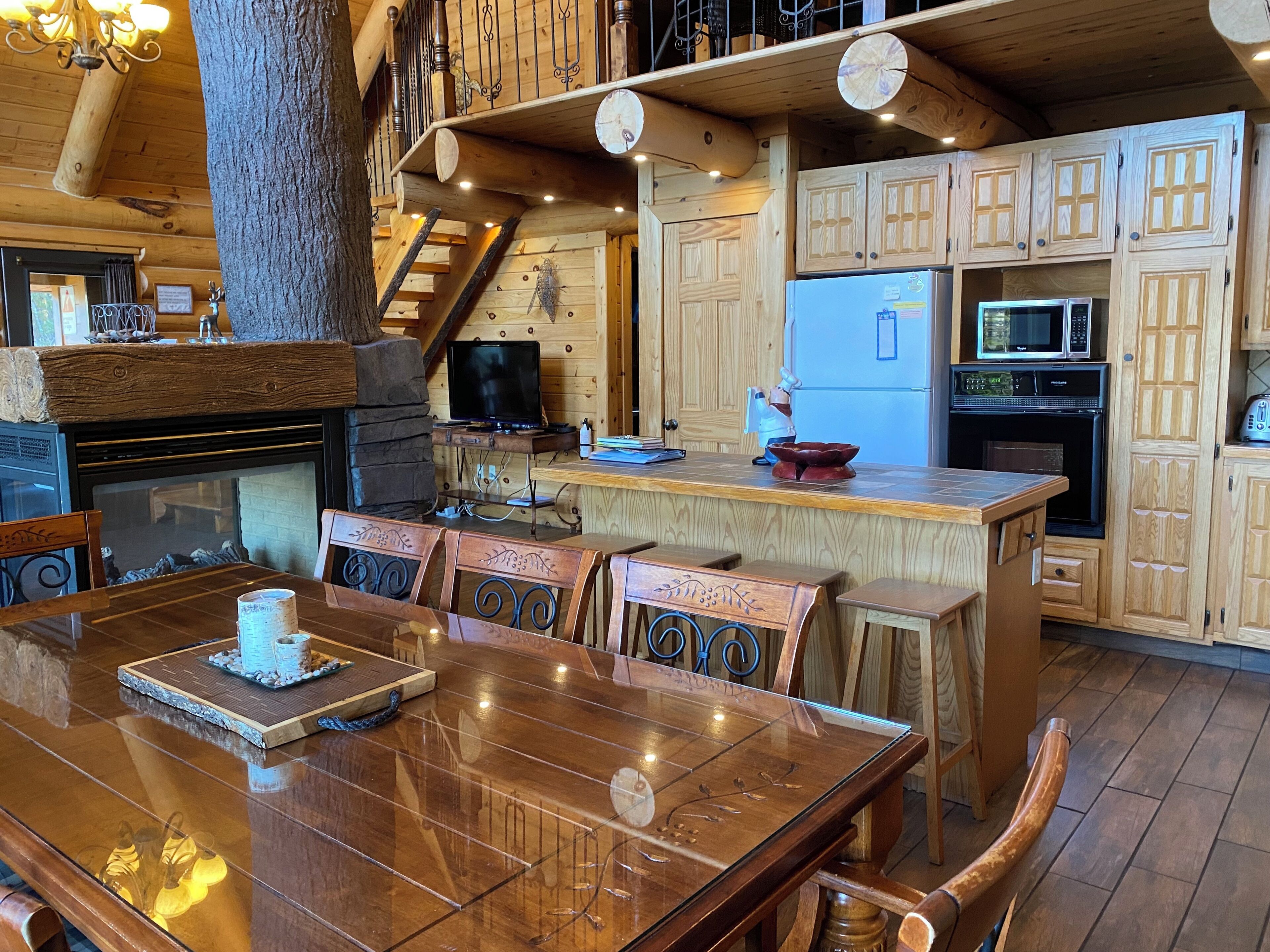 Deluxe Chalet, Ensuite, Courtyard View | Private kitchen