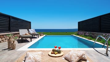 Traditional Villa, 1 Bedroom, Private Pool, Sea View | Terrace/patio