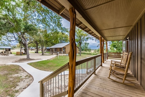 Vineyard Trail Cottages - Adults Only