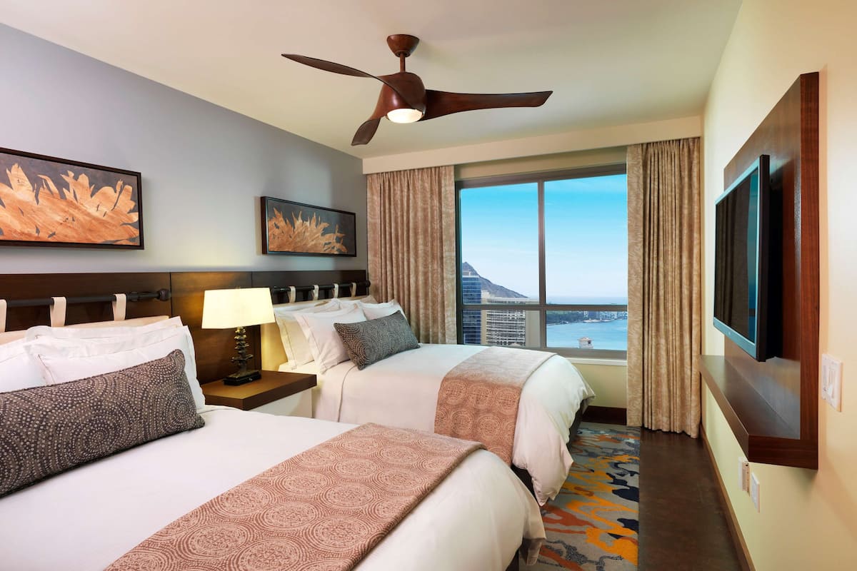 1 bedroom, premium bedding, pillow-top beds, in-room safe