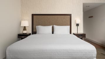 Premium bedding, desk, iron/ironing board, free cots/infant beds