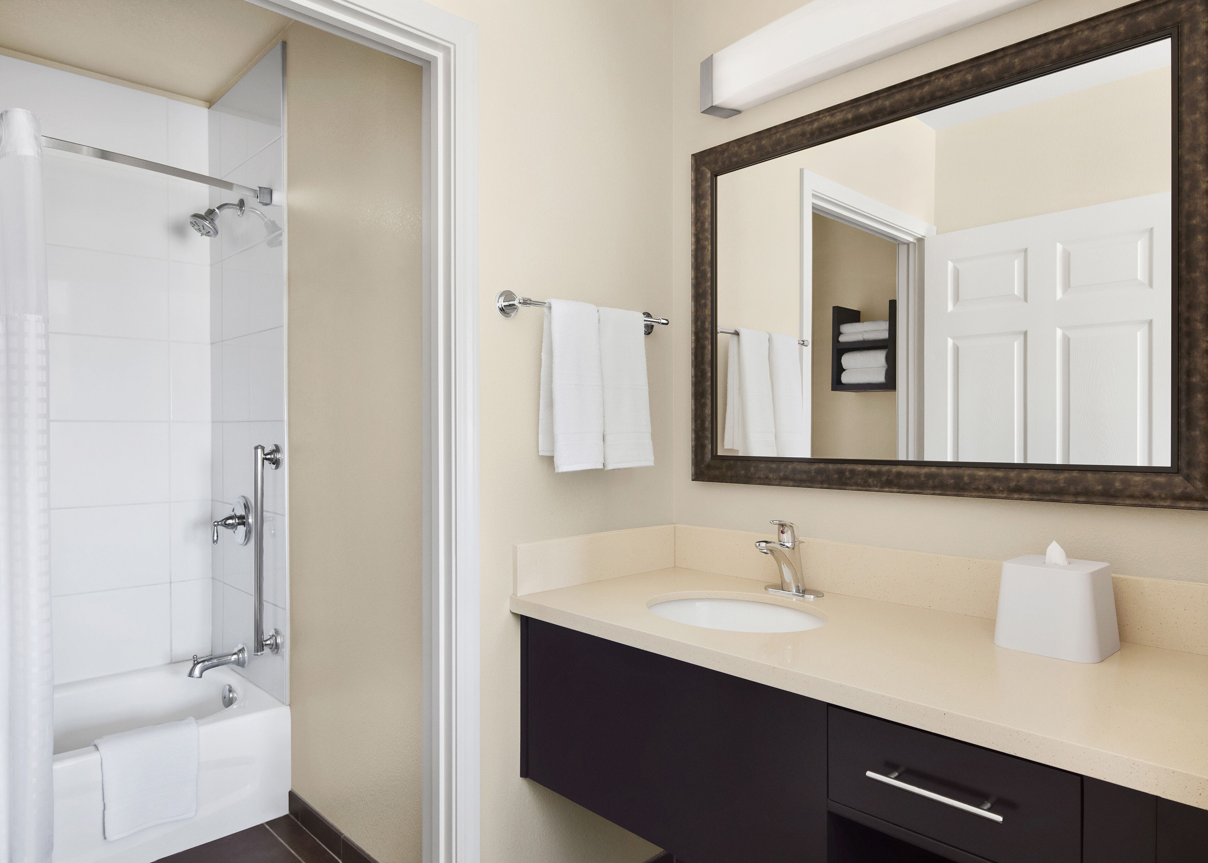 combined shower/bathtub, free toiletries, hair dryer, towels