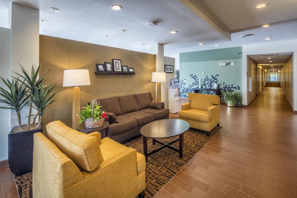 luxury hotels in Omaha