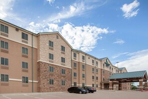 Exterior - WoodSpring Suites Las Colinas - Northwest Dallas (Irving)