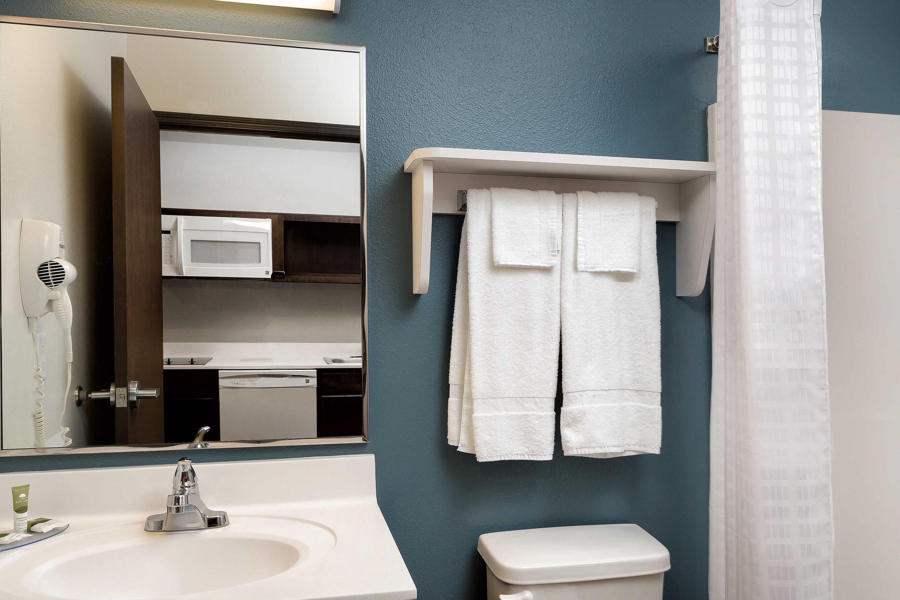 Photo - WoodSpring Suites Houston IAH Airport