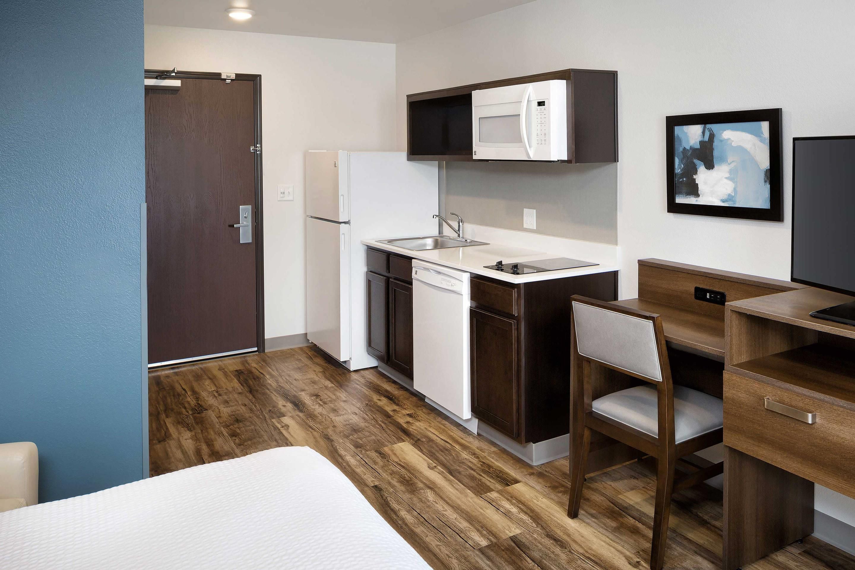 Photo - WoodSpring Suites Houston IAH Airport