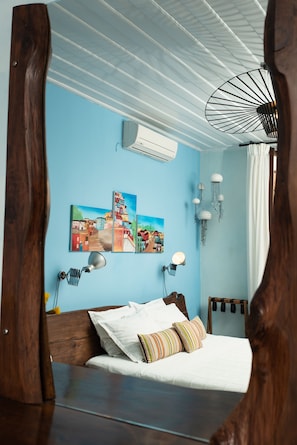 Suite, Balcony (King) | Individually decorated, individually furnished, soundproofing - Favela Living Space (Chania)