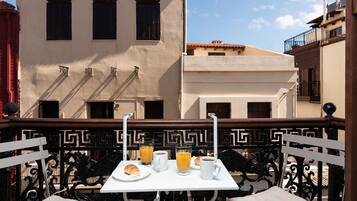 Junior Studio Suite, Balcony | Balcony