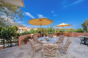 Exterior - Odysseus Palace (Kefalonia)