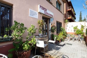 Enceinte de lâhĂ©bergement