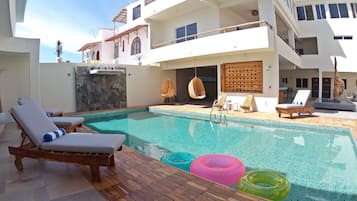 Outdoor pool, pool loungers