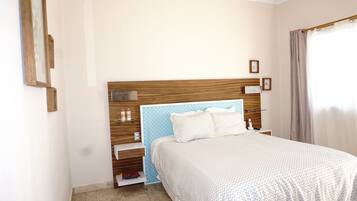 Habitación estándar doble, 1 cama doble, vistas al patio | Vistas desde la habitación