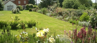 The Hall Farm B & B