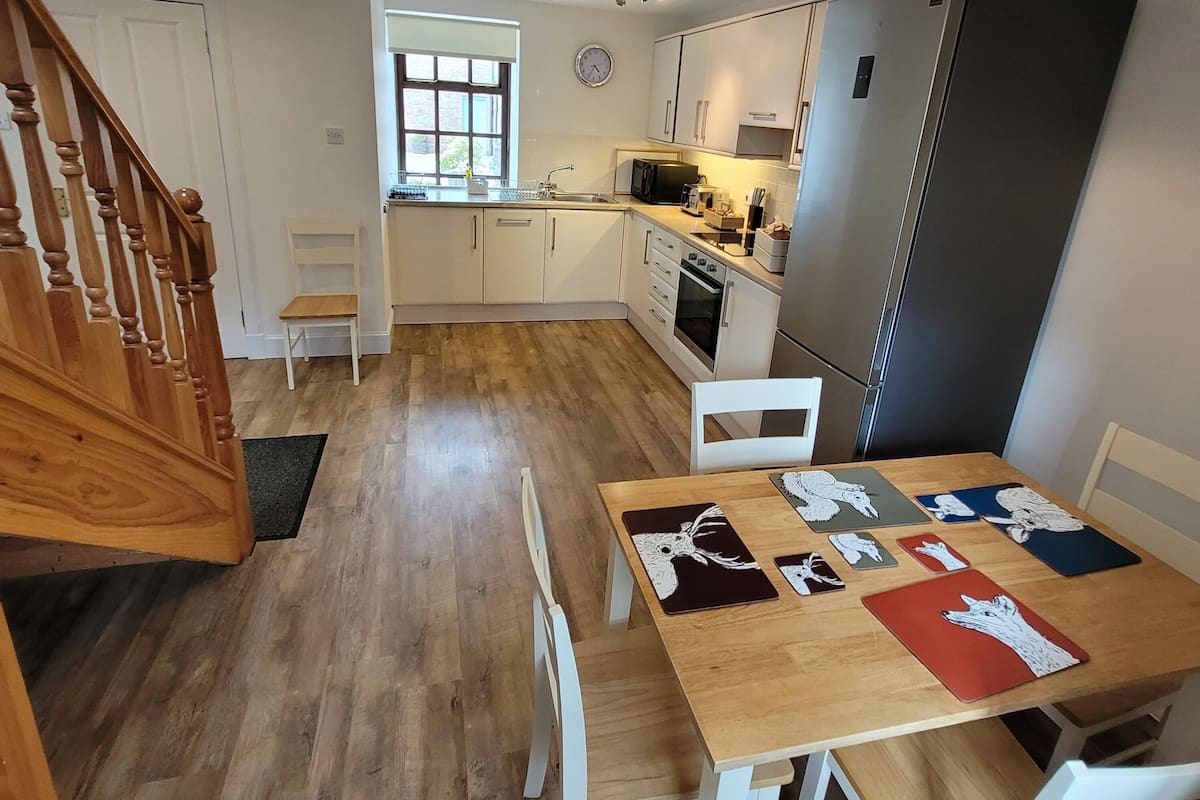 Cottage, 2 Bedrooms (Birch) | Iron/ironing board, travel crib, WiFi (free), bed sheets