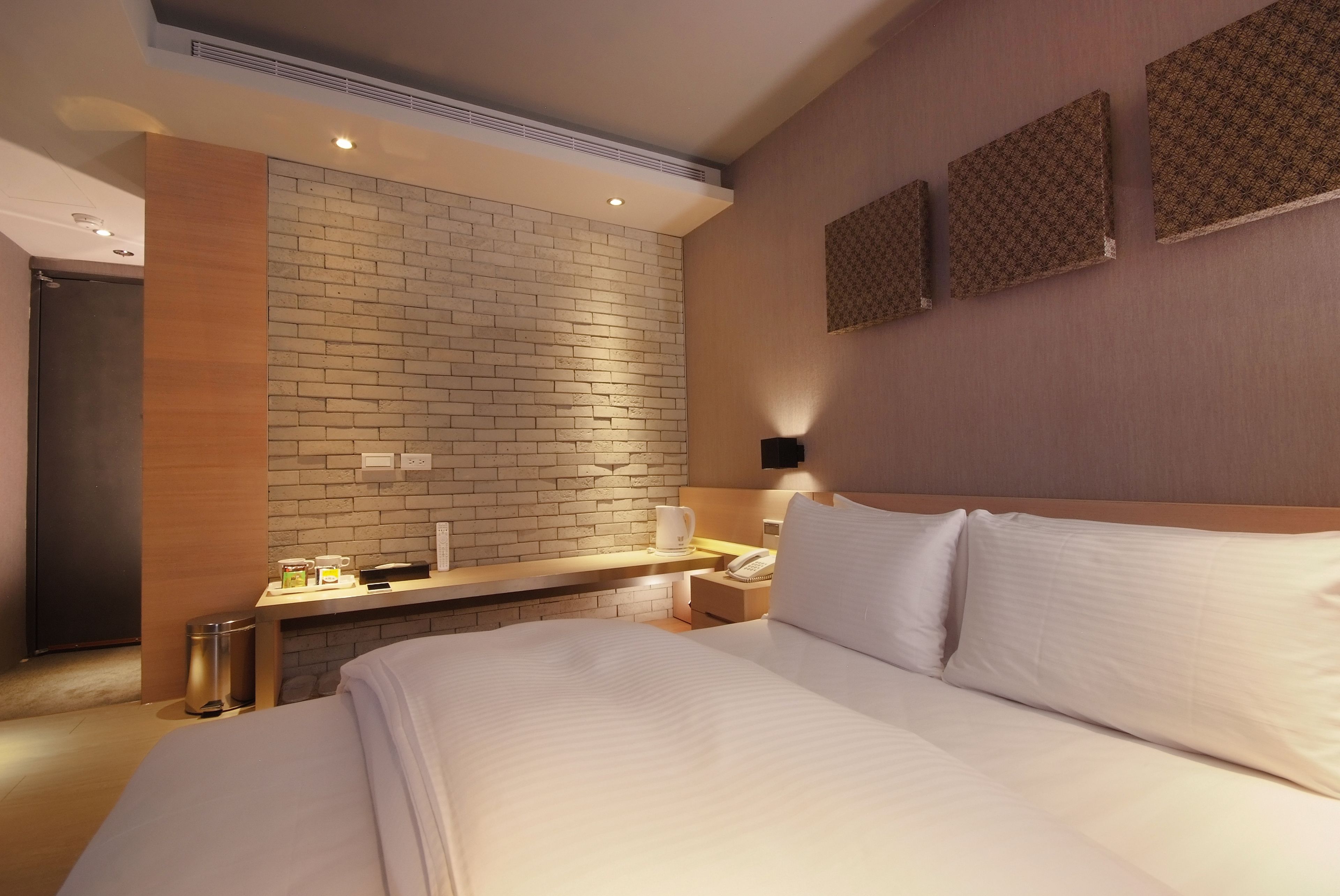 economy double room | free wifi, bed sheets