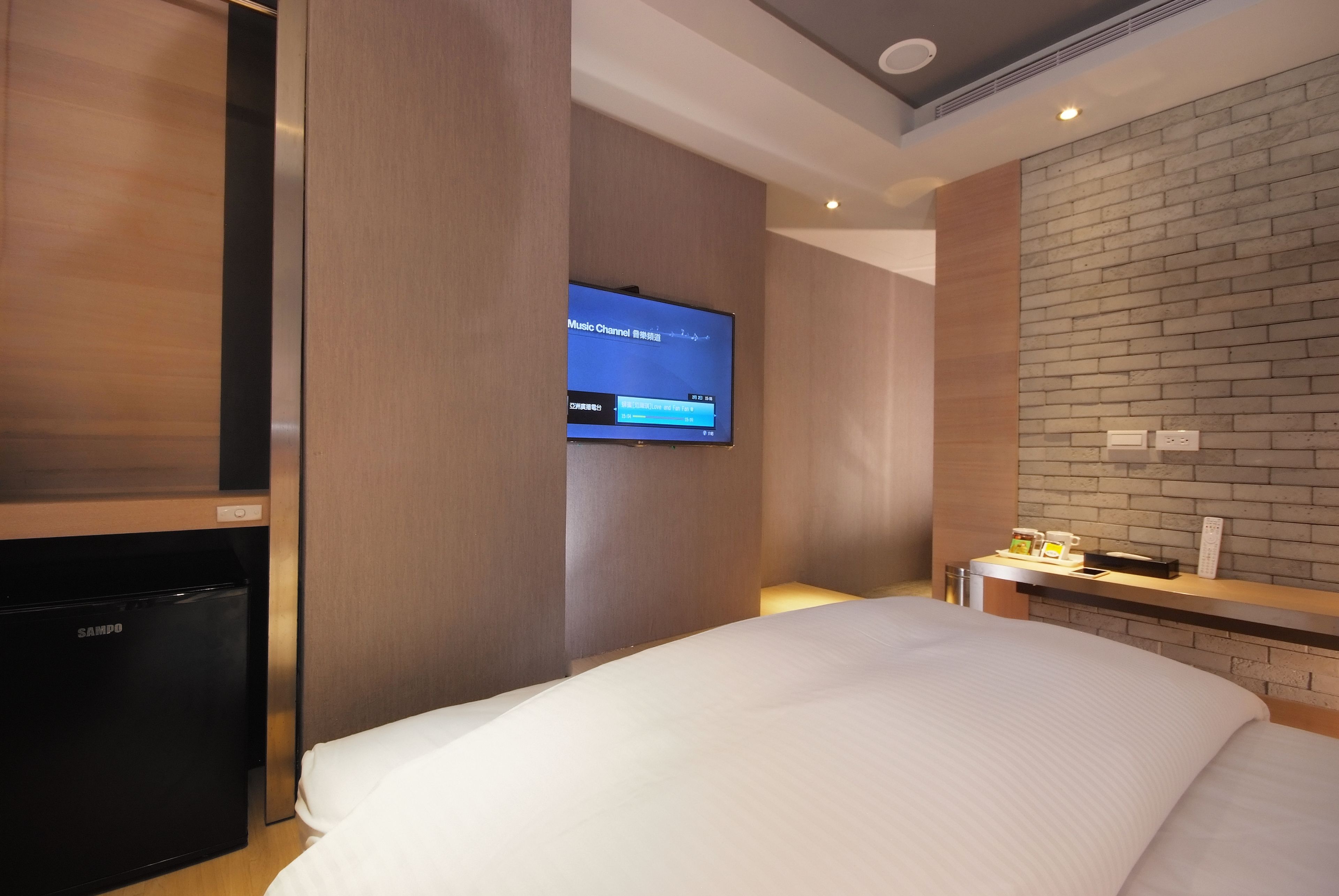 economy double room | free wifi, bed sheets