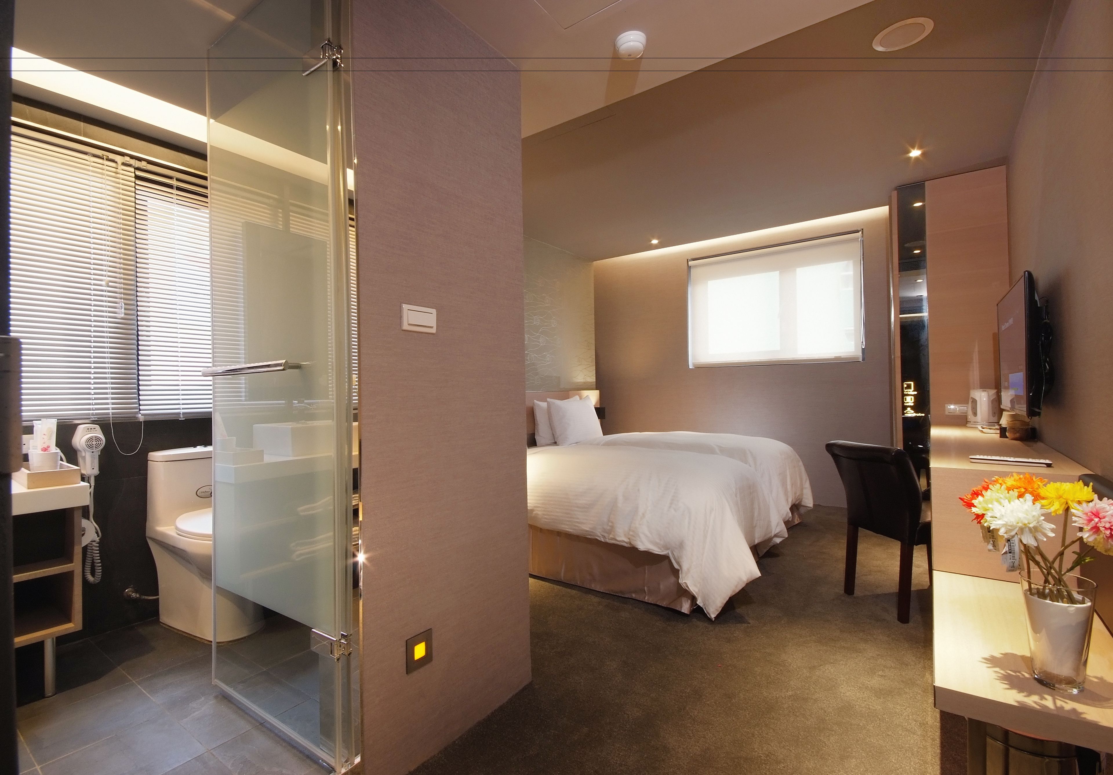 business twin room | free wifi, bed sheets