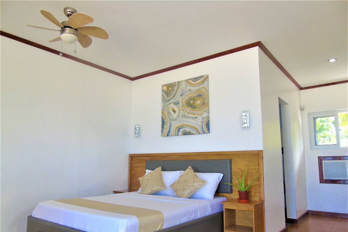 Blackout curtains, free WiFi, bed sheets, wheelchair access