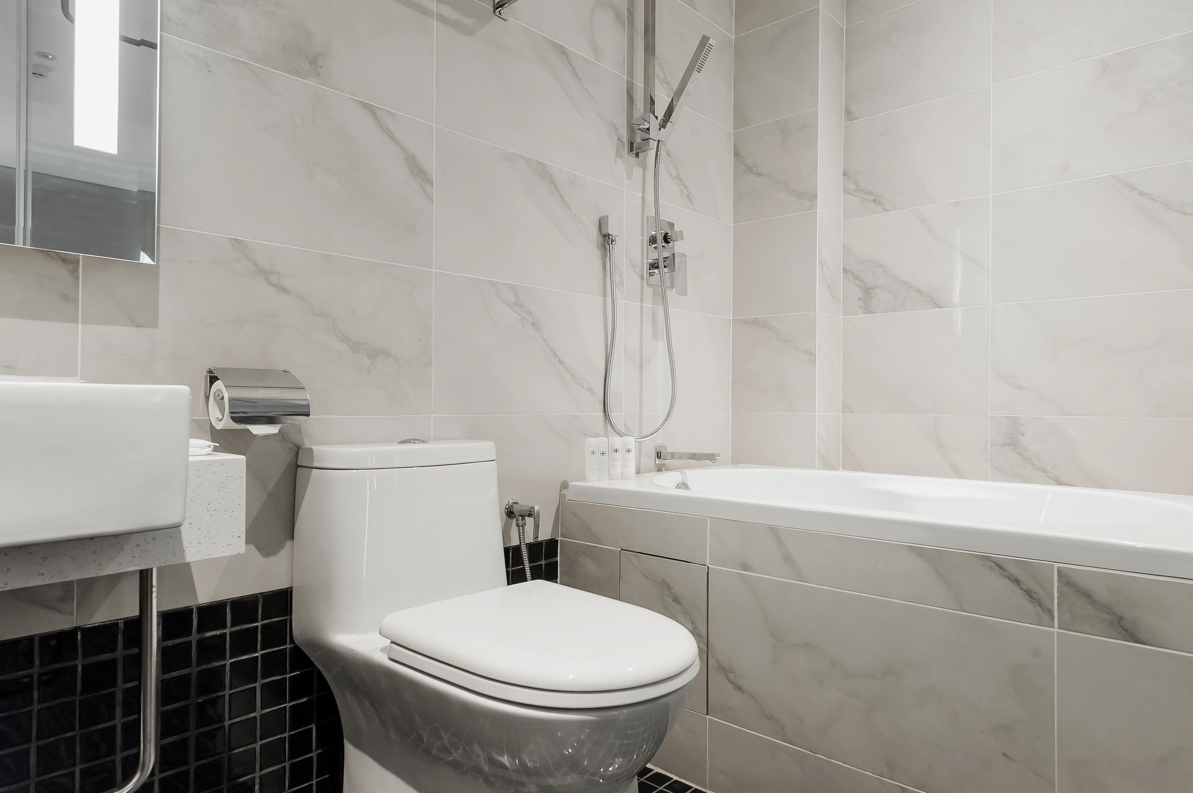 premier | bathroom | free toiletries, slippers, towels